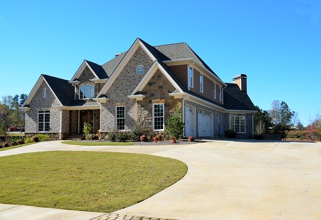 luxury-home-g9bf95b10e_640